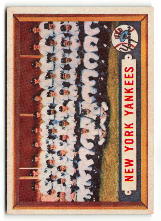 1957 Topps #097 Yankees Team