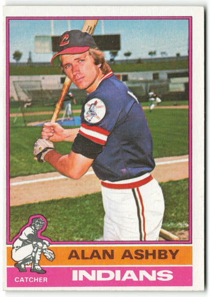 1976 Topps #209 Alan Ashby RC