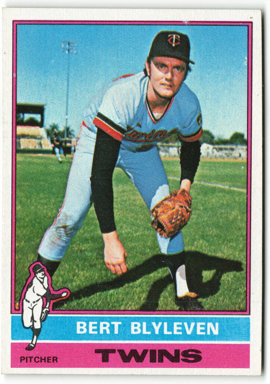 1976 Topps #235 Bert Blyleven