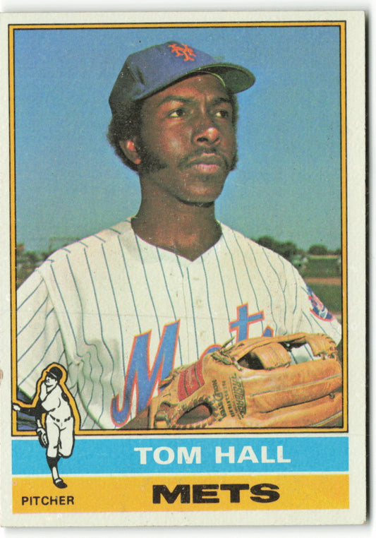 1976 Topps #621 Tom Hall