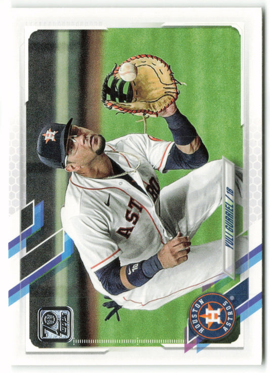 2021 Topps #147 Yuli Gurriel