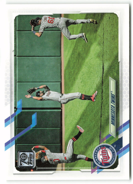 2021 Topps #156 Minnesota Twins Team Card