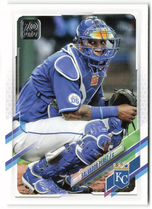 2021 Topps #211 Salvador Perez